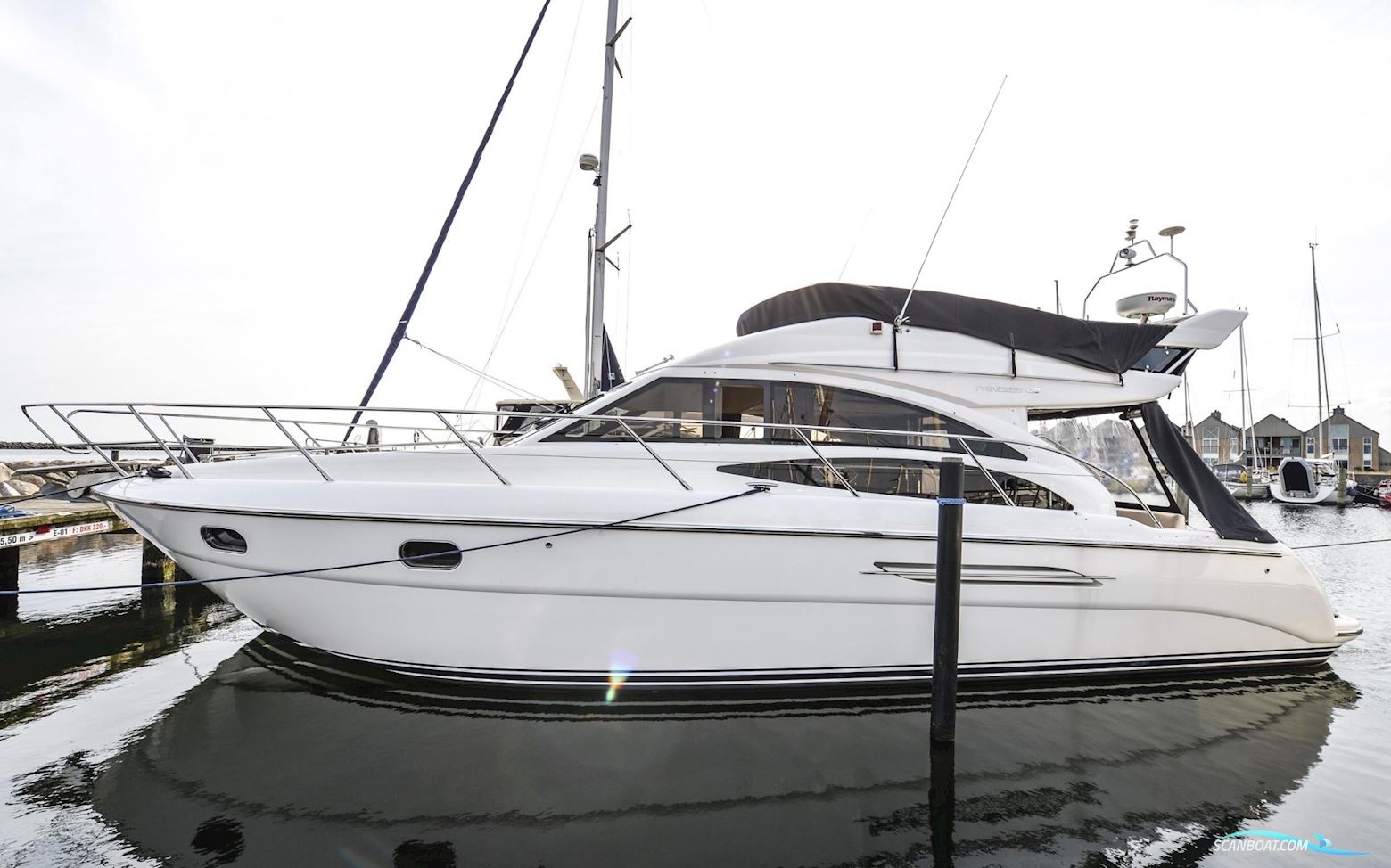Princess 42 Flybridge