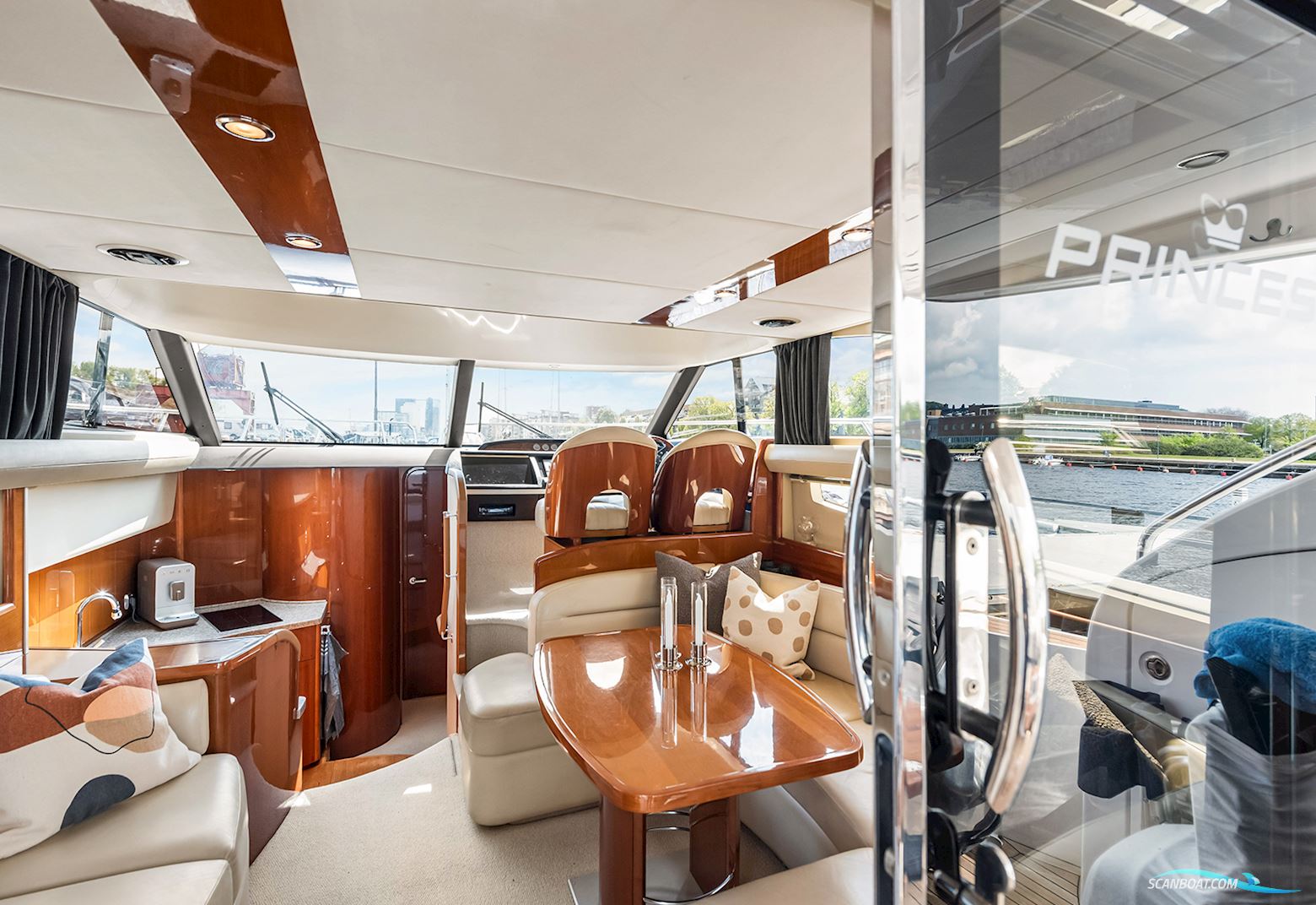 Princess 42 Flybridge