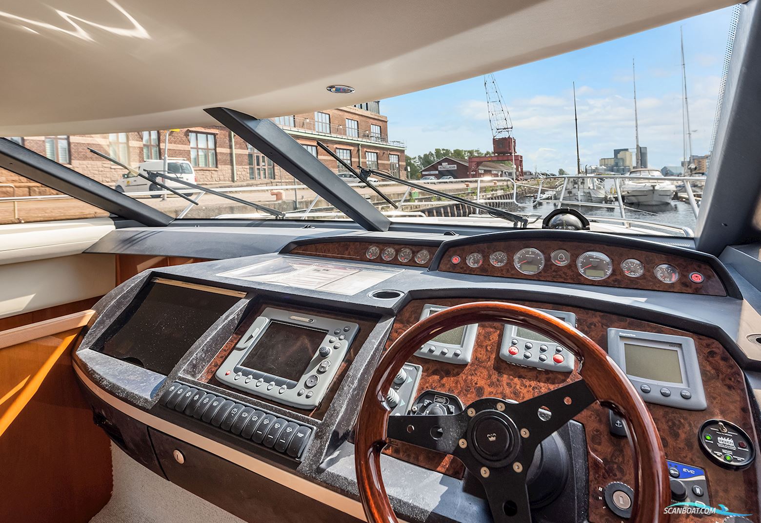 Princess 42 Flybridge