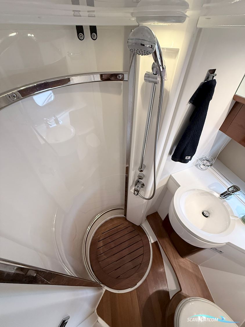 Princess 42 flybridge