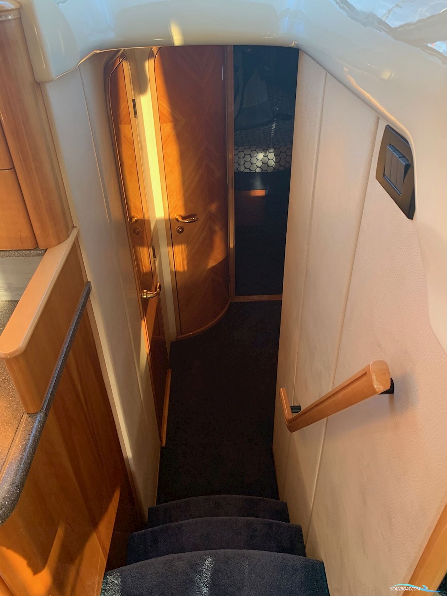 PRINCESS 440 FLY