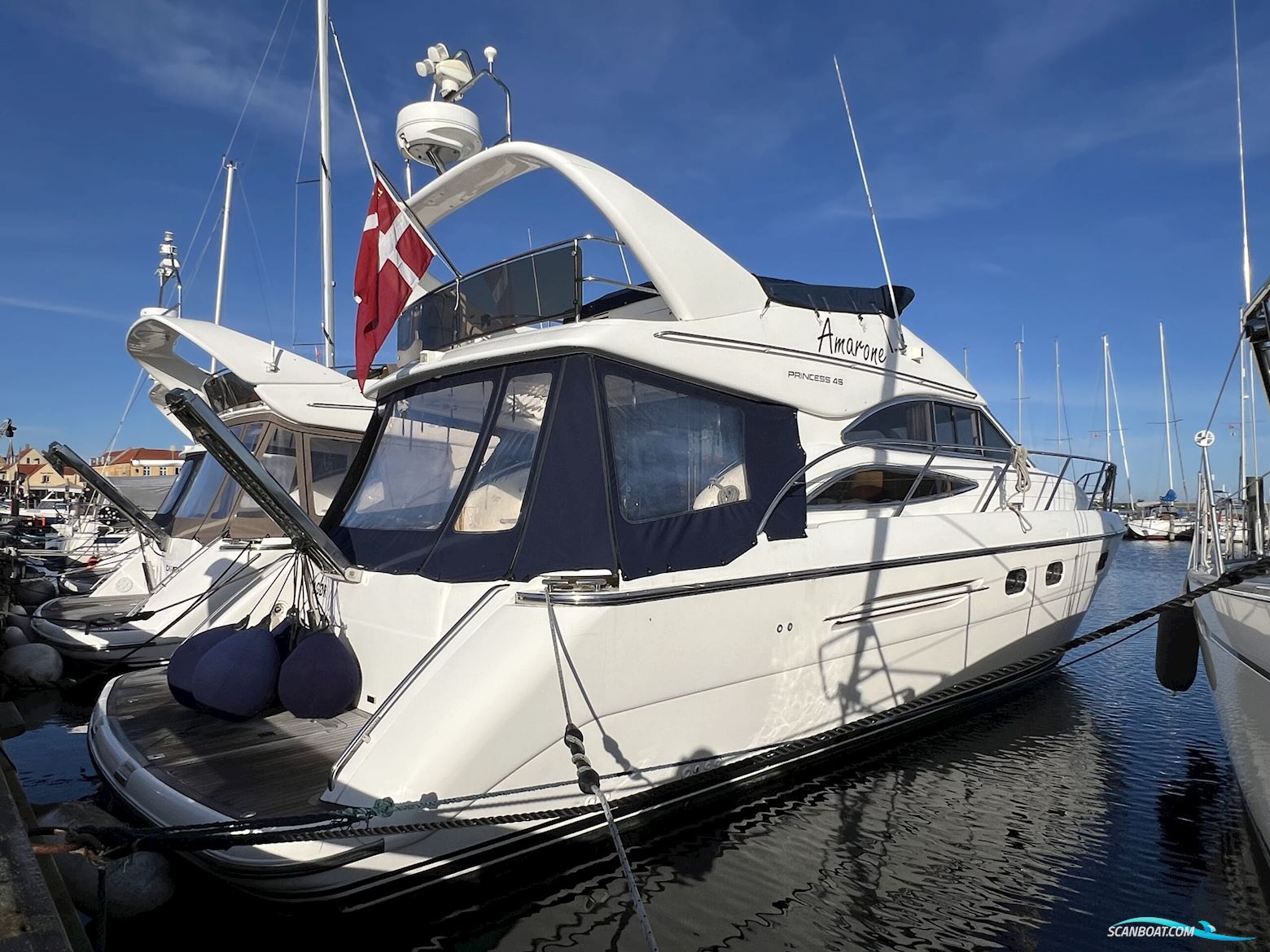 Princess 45 Flybridge Motorbåd 2000, Danmark