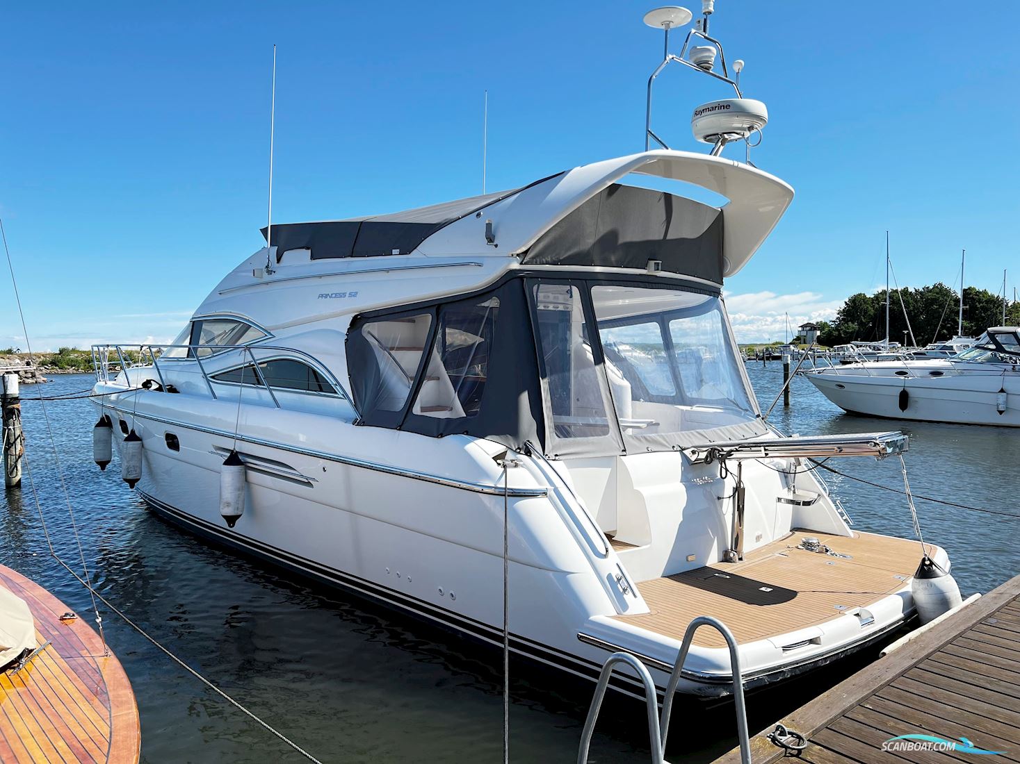 Princess 52 Fly Motorbåd 2001, med 2 x Volvo Penta Tamd 122 Edc motor, Sverige