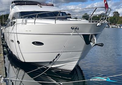 Princess 72 Motorbåd 2012, med Caterpillar C32 1622 HP motor, Danmark