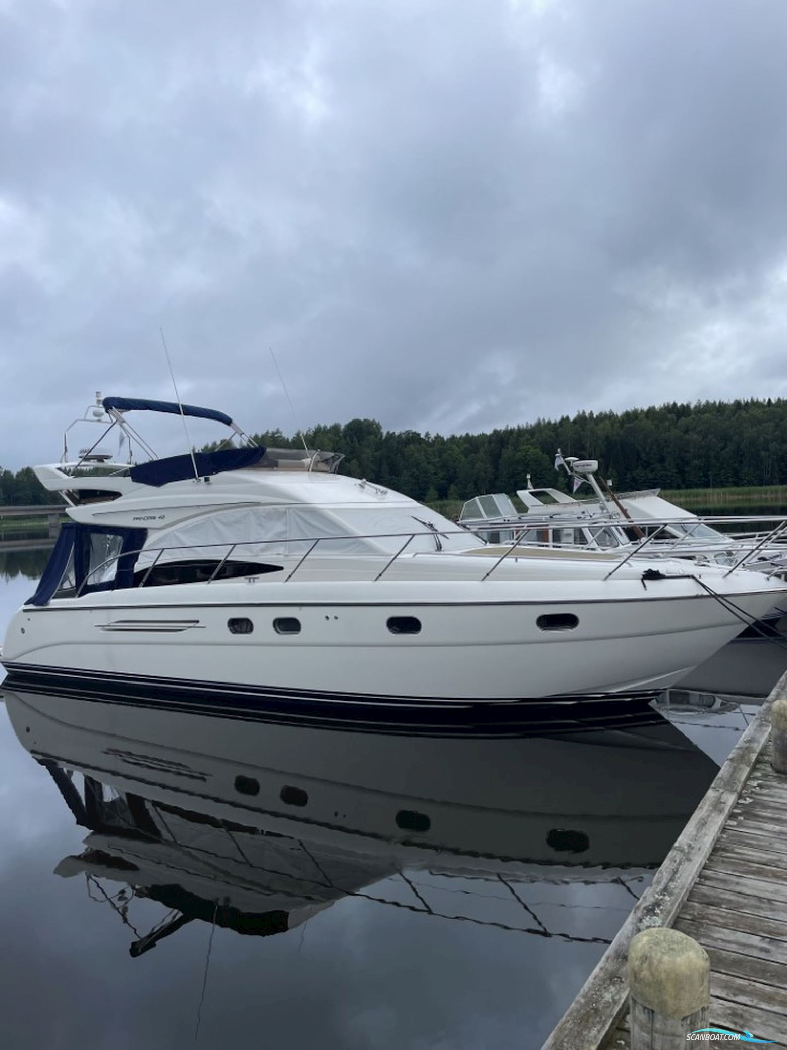 Princess F42 Motorbåd 2006, med Volvo Penta D6 motor, Sverige