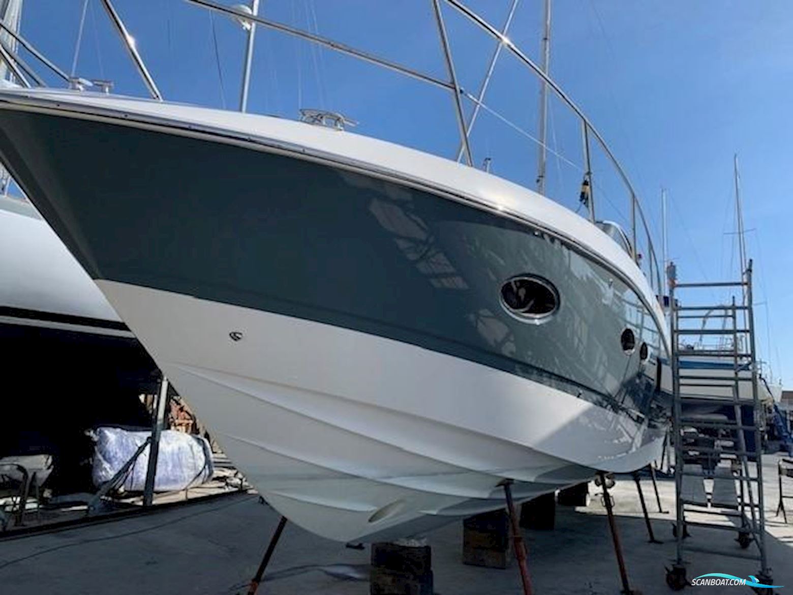 Princess V39 Cruiser