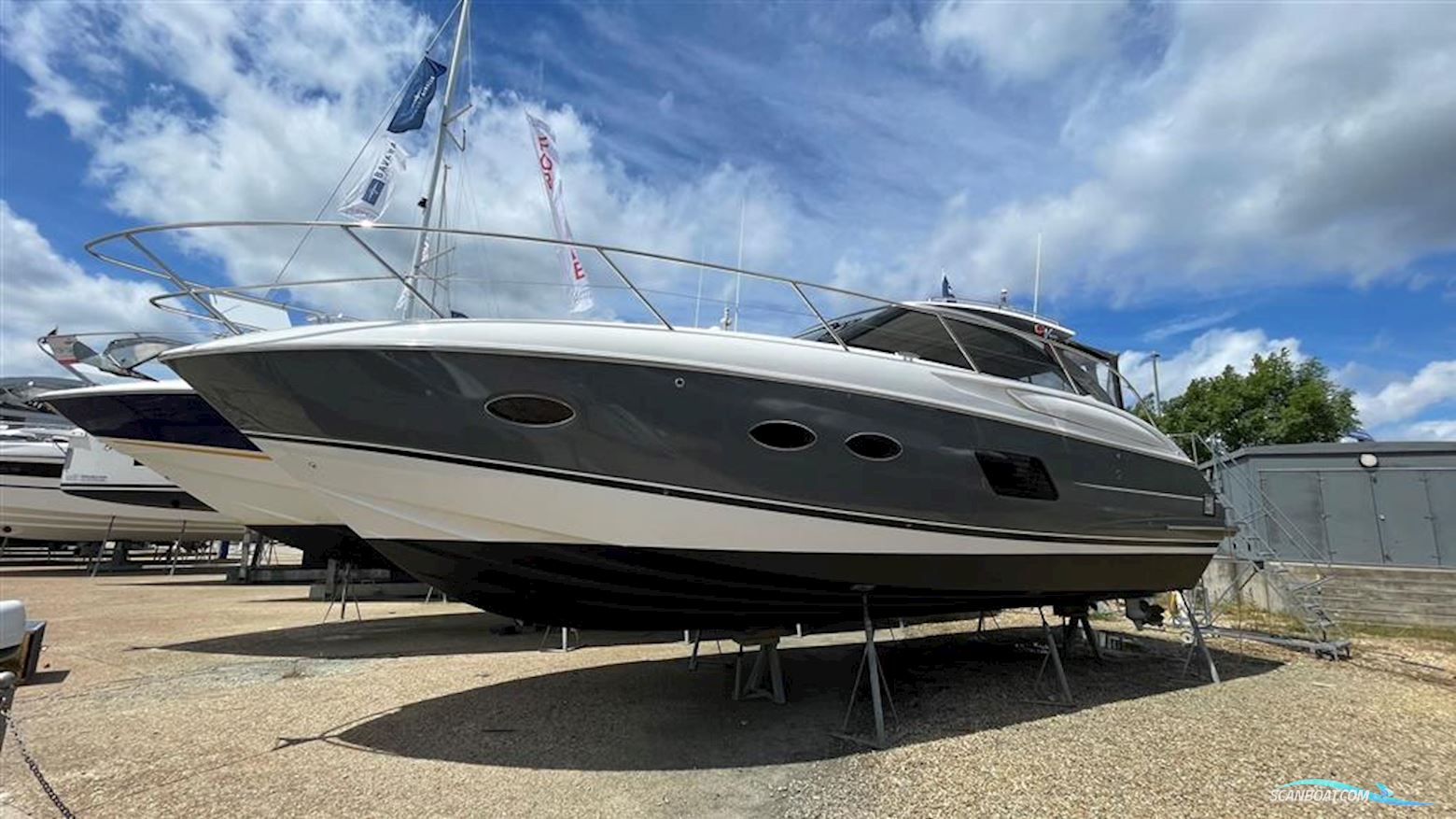 Princess V39 Motorbåd 2013, med 2 x Volvo Penta D6 motor, England