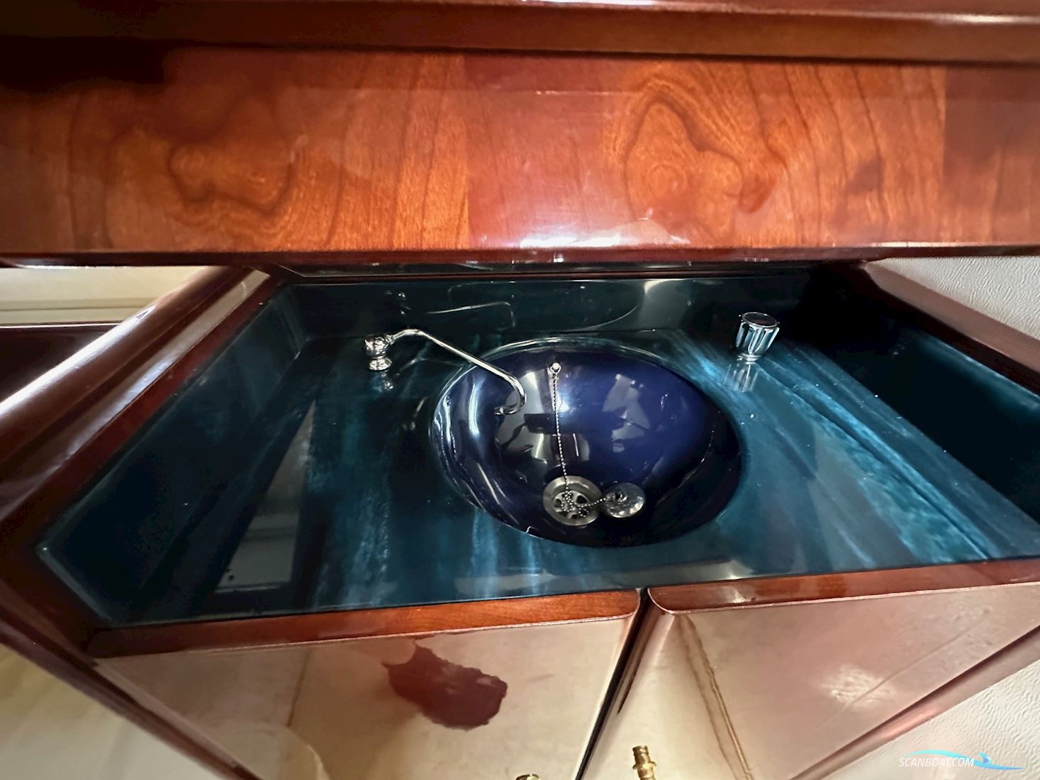 Princess V40 - Nedsat