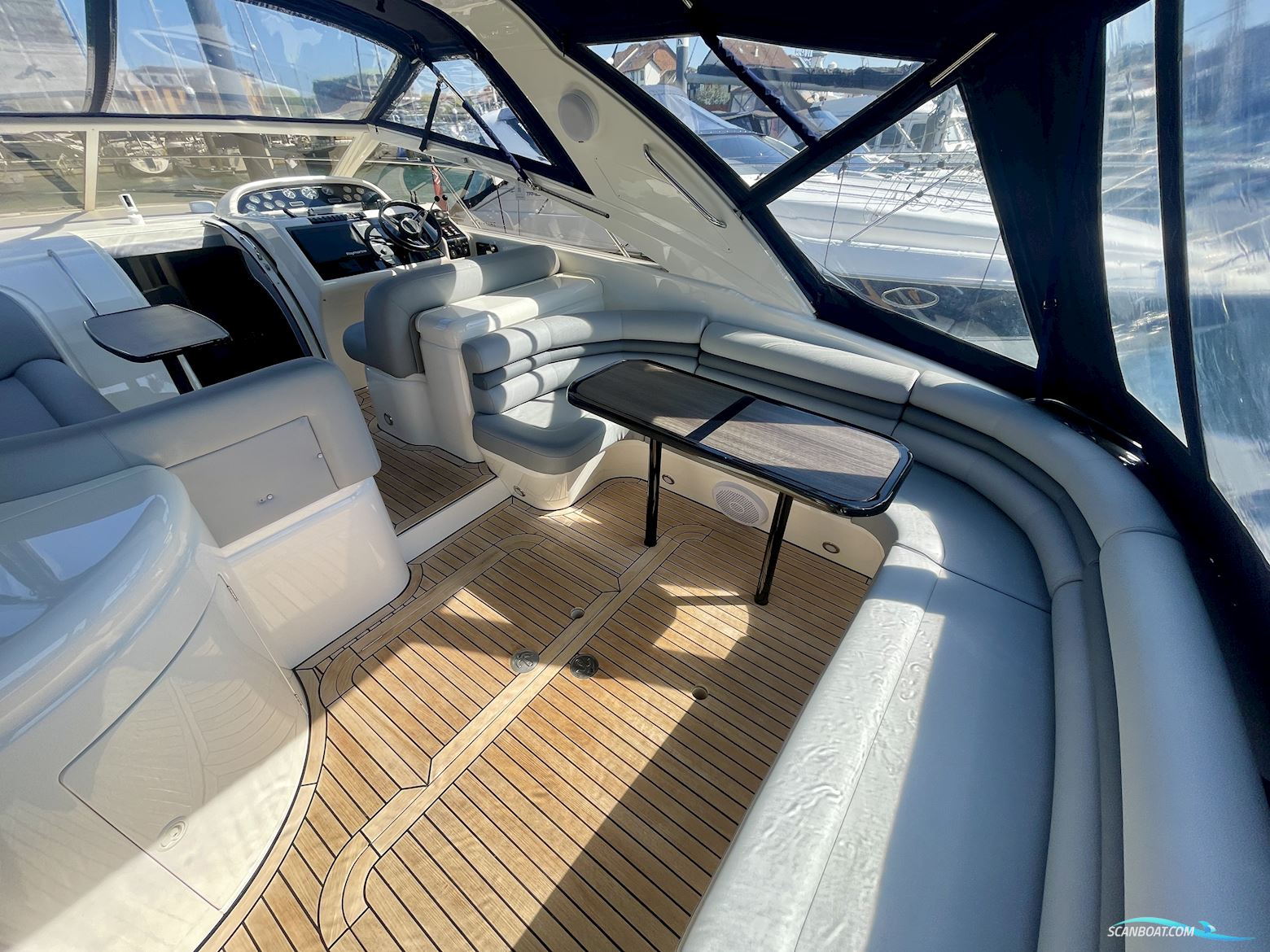 PRINCESS V40