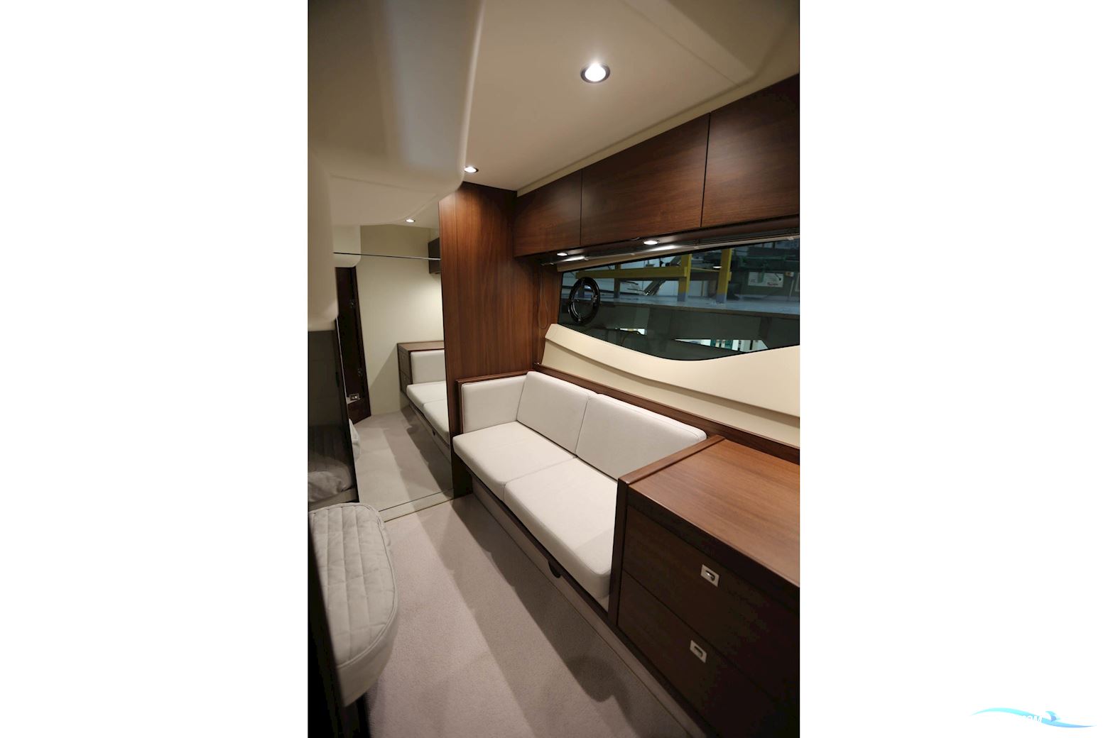 Princess V40
