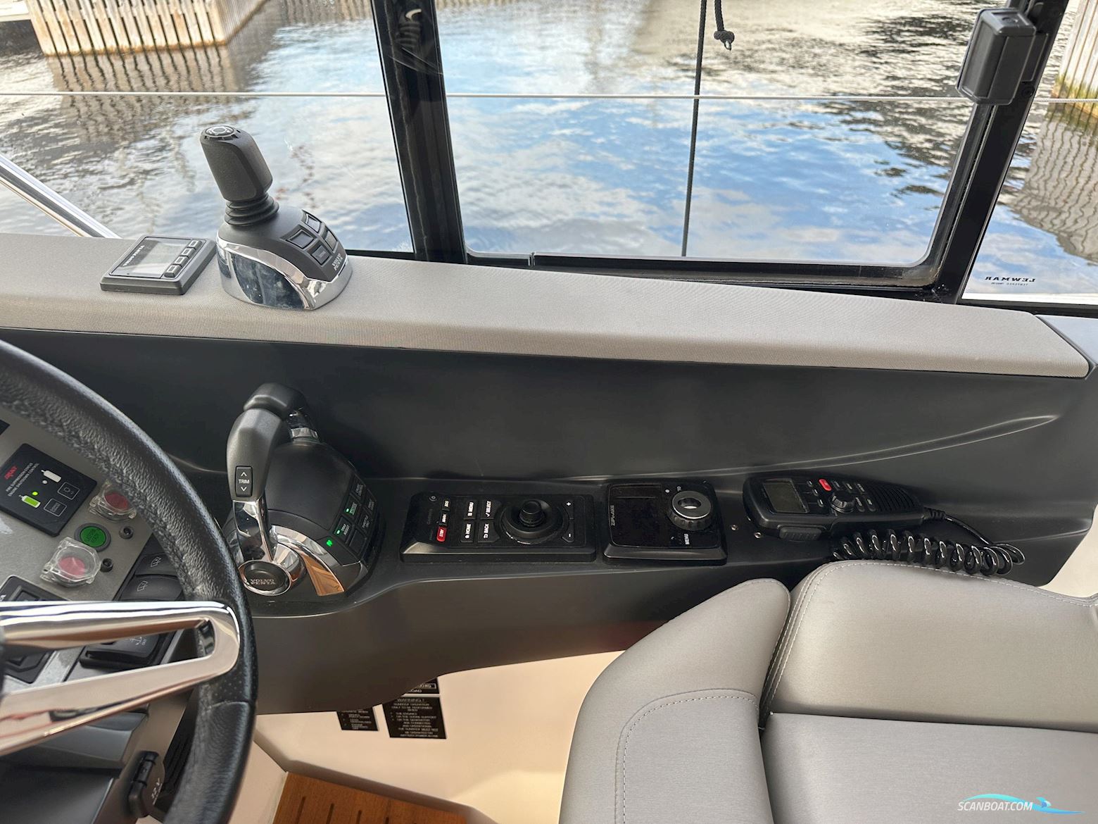 PRINCESS V40