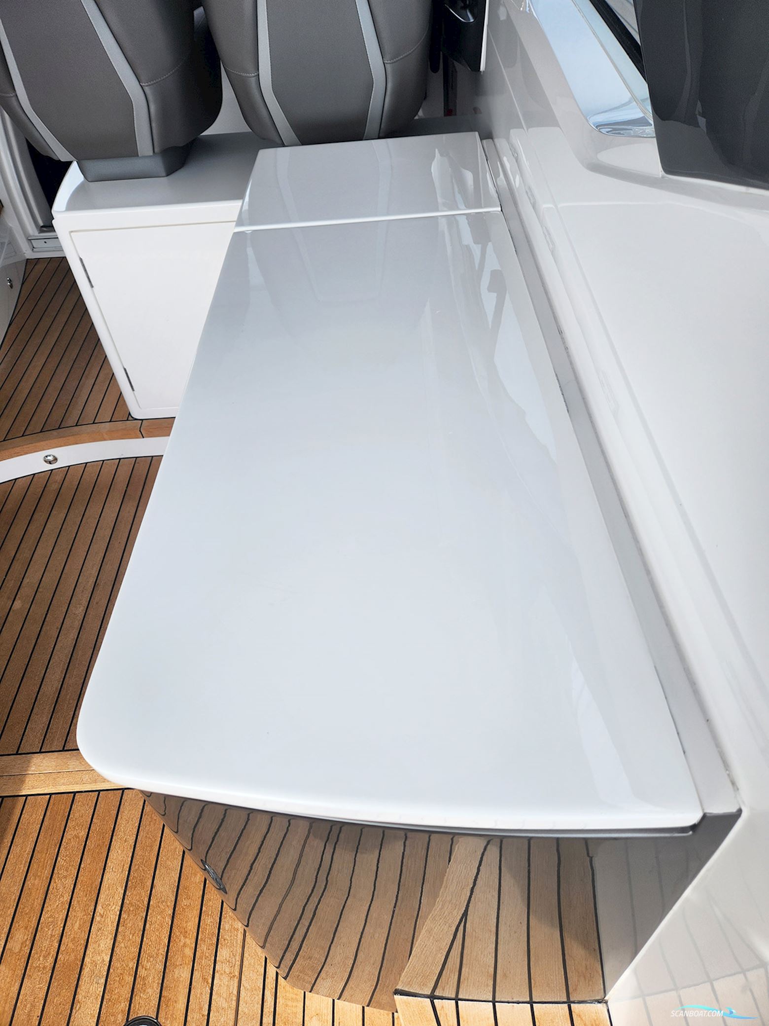 Princess V40 Sportcruiser