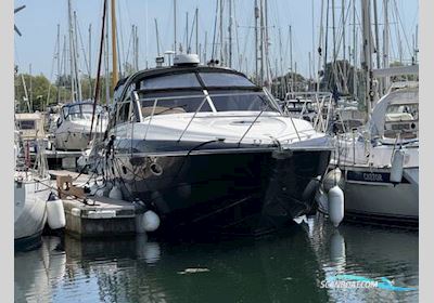 Princess V42 Motorbåd 1999, med Volvo Penta Kad44 motor, England