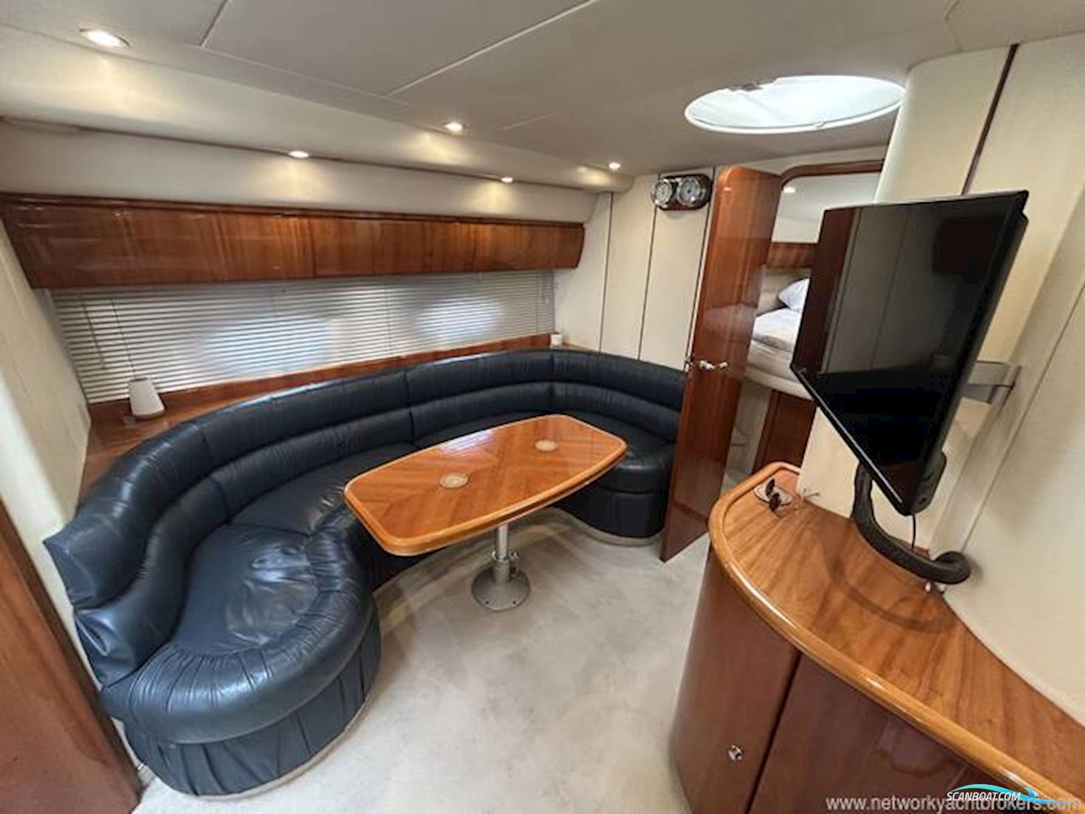 Princess V42
