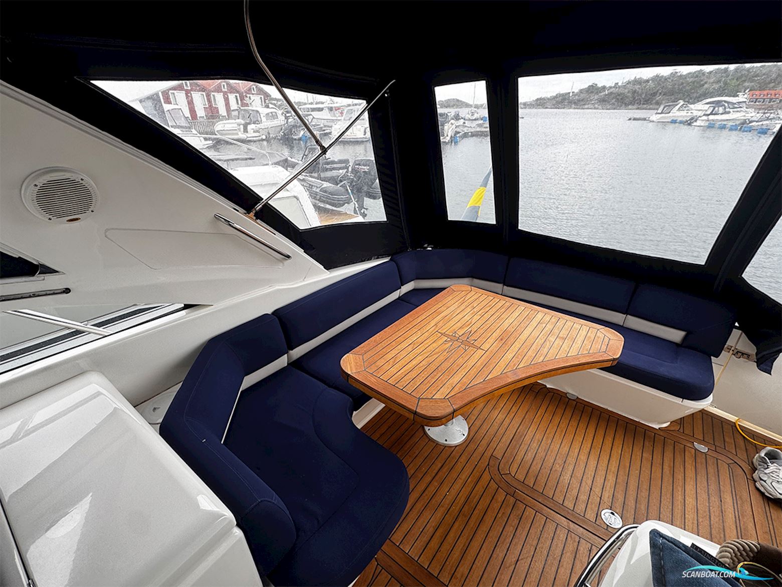 Princess V42