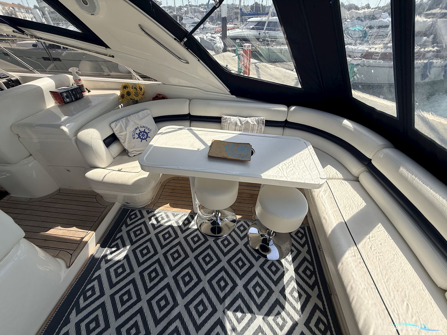 PRINCESS V42