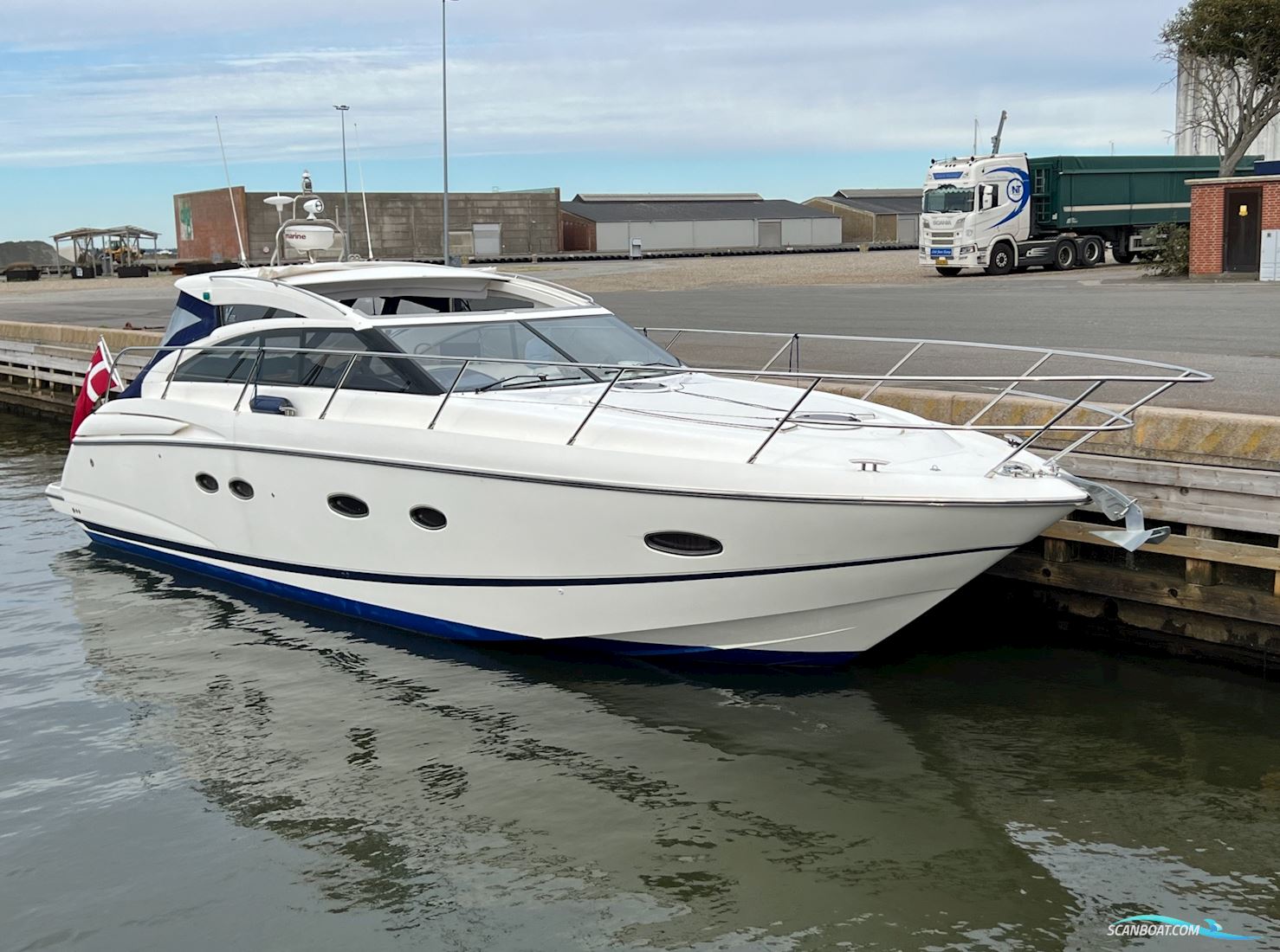 Princess V42