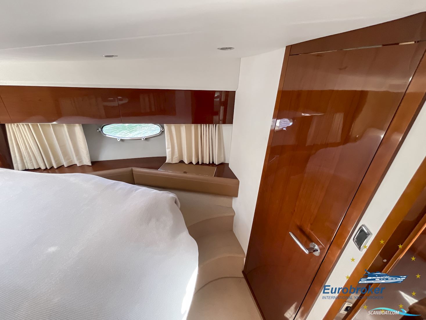 Princess V42
