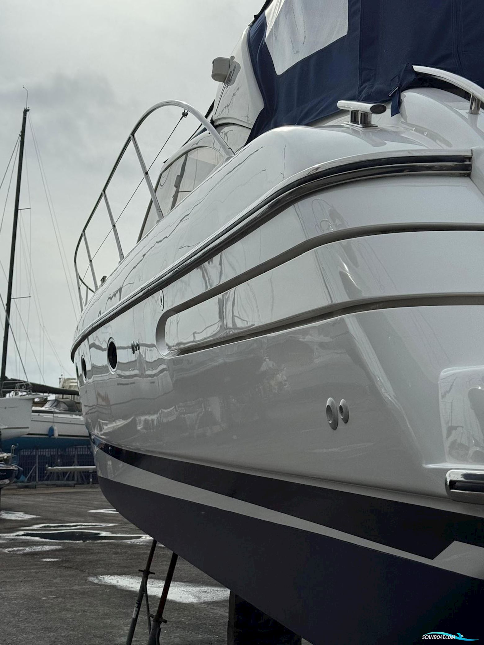 Princess V42
