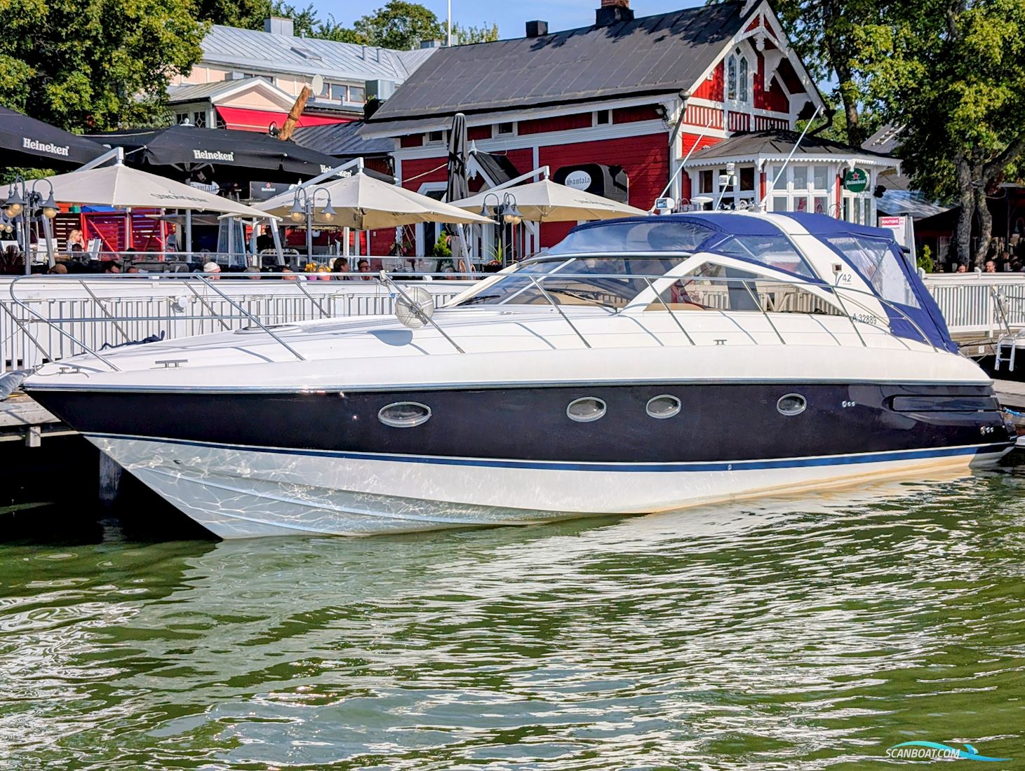 Princess V42 Motorbåd 2006, med Volvo Penta D6 - 310 motor, Finland