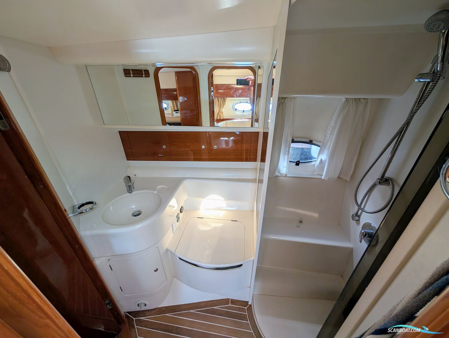 Princess V42