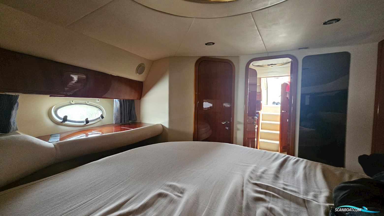 PRINCESS V42