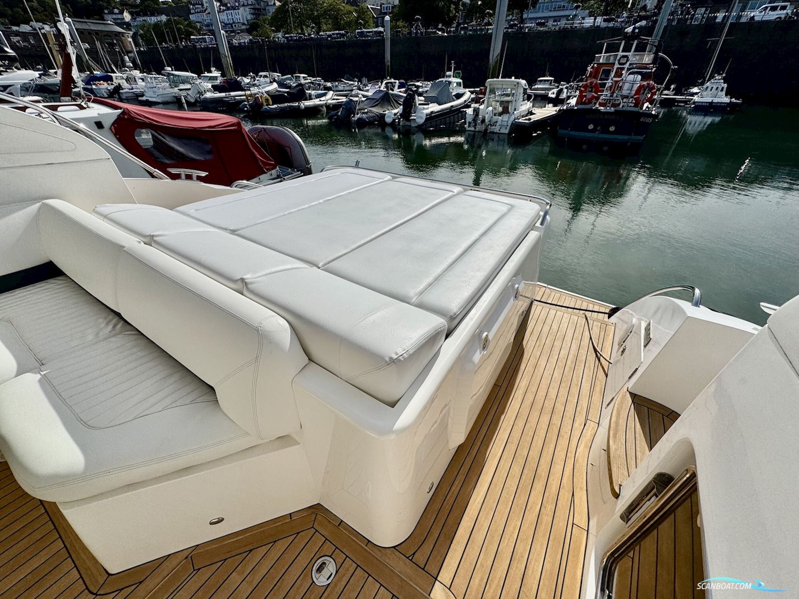 Princess V42