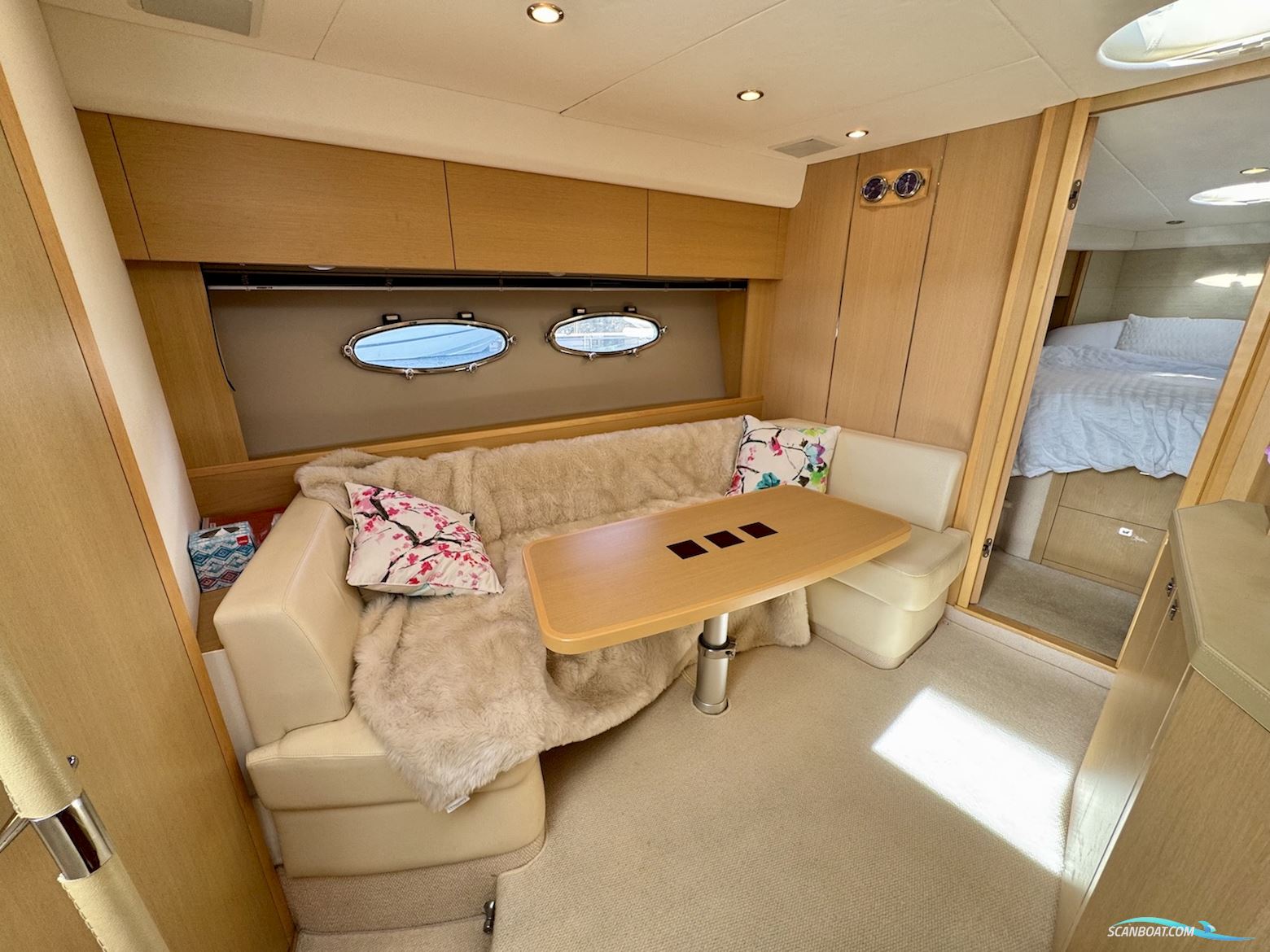 Princess V42