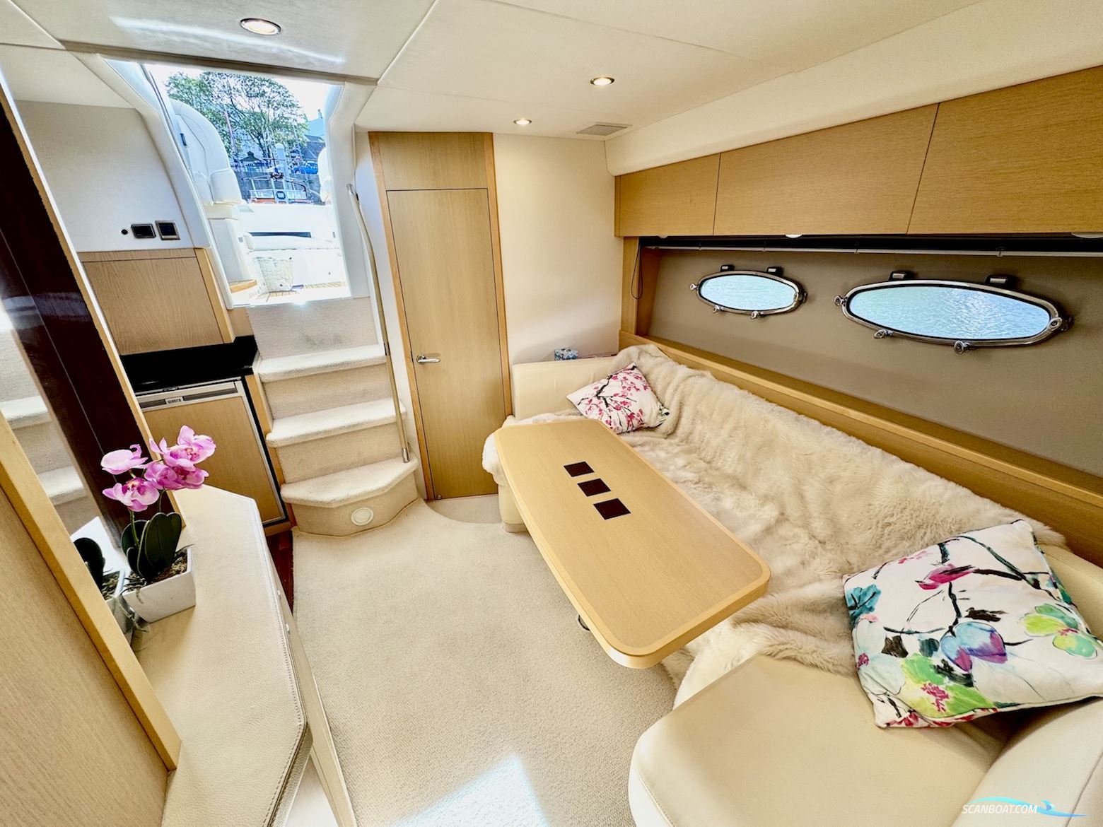 Princess V42