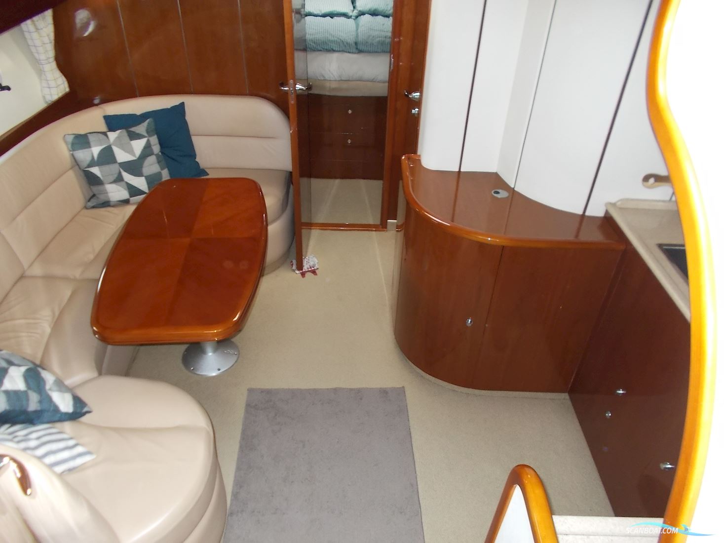 Princess V42