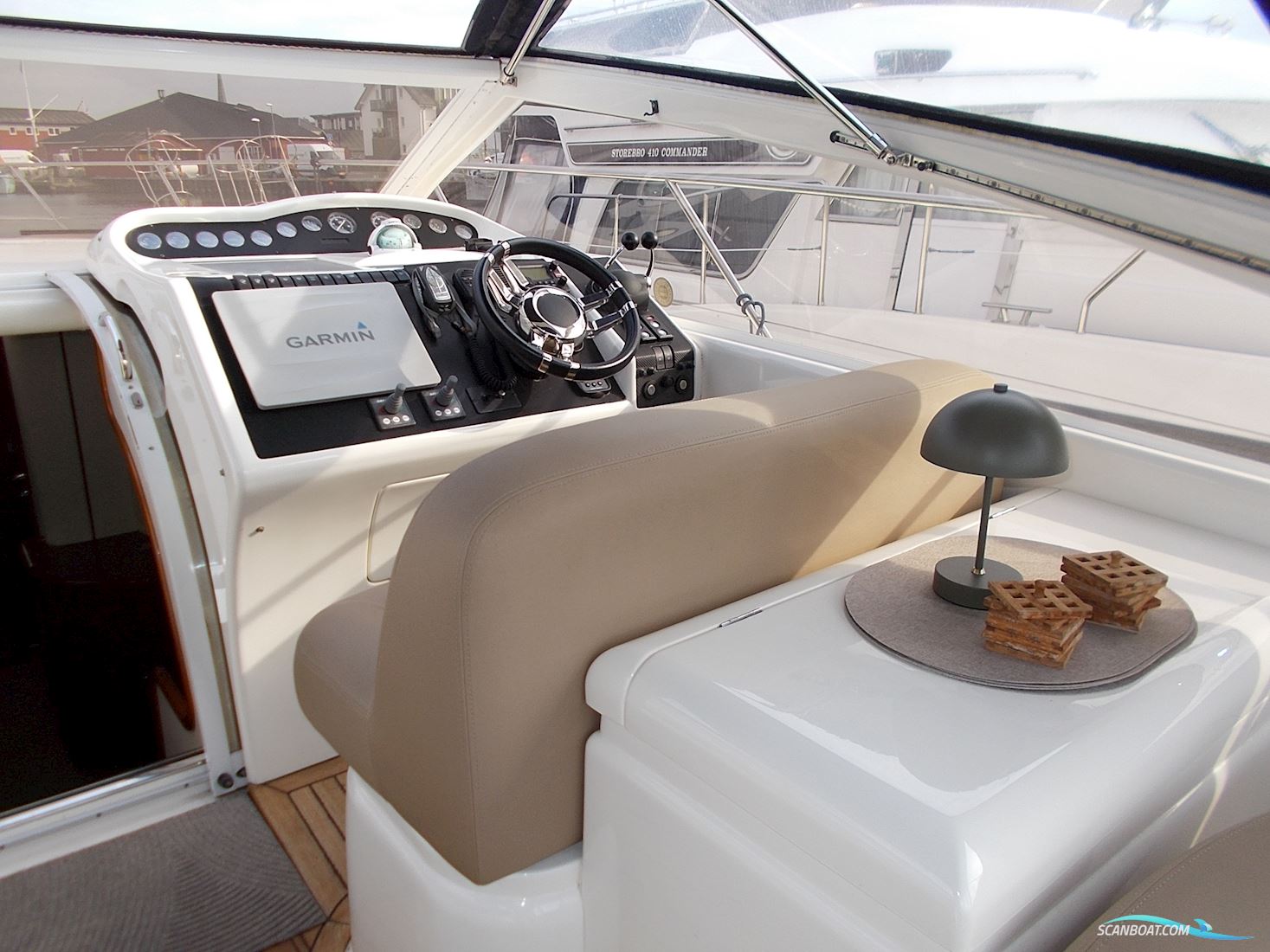 Princess V42
