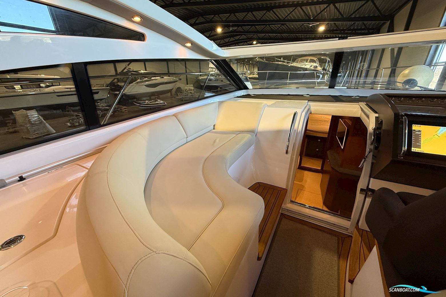 PRINCESS V42