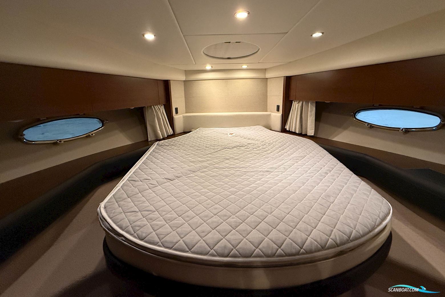 PRINCESS V42