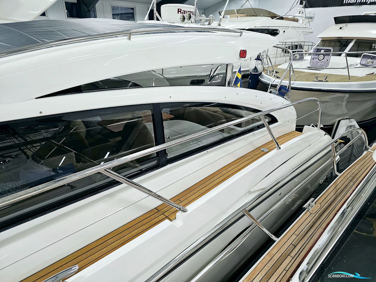 Princess V42 Volvo Penta D6-370 Joystick control