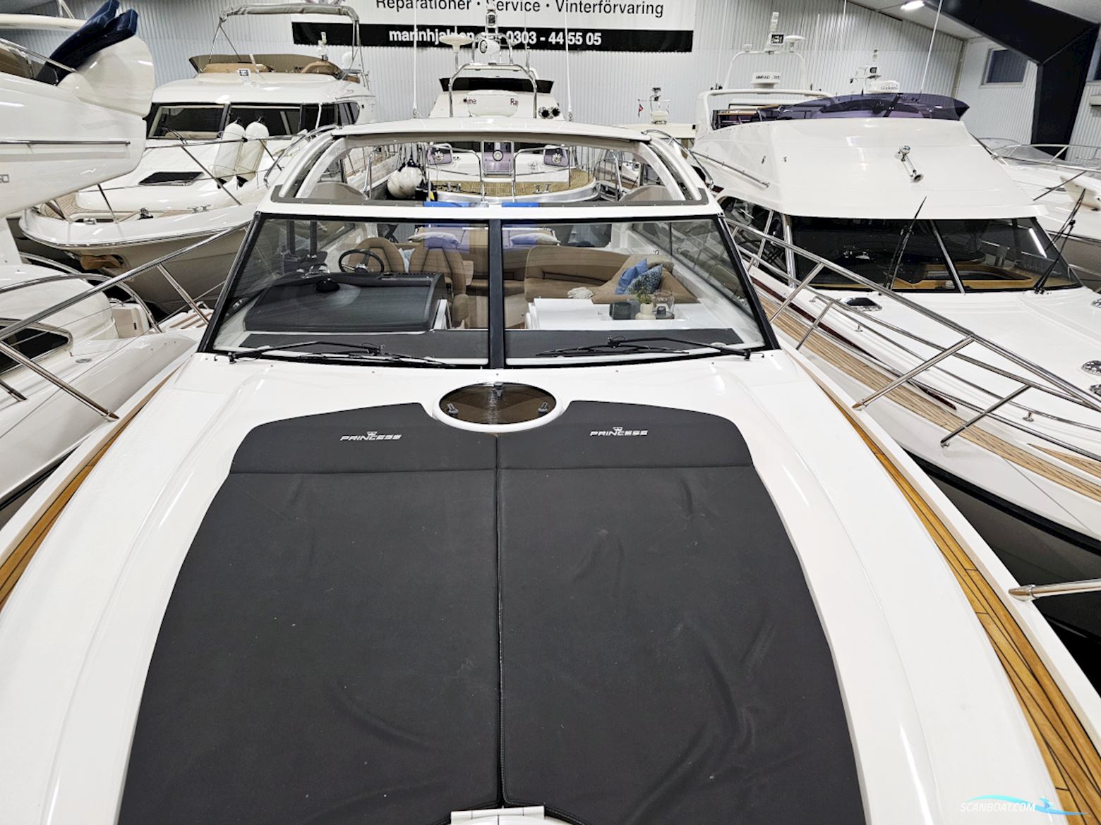 Princess V42 Volvo Penta D6-370 Joystick control