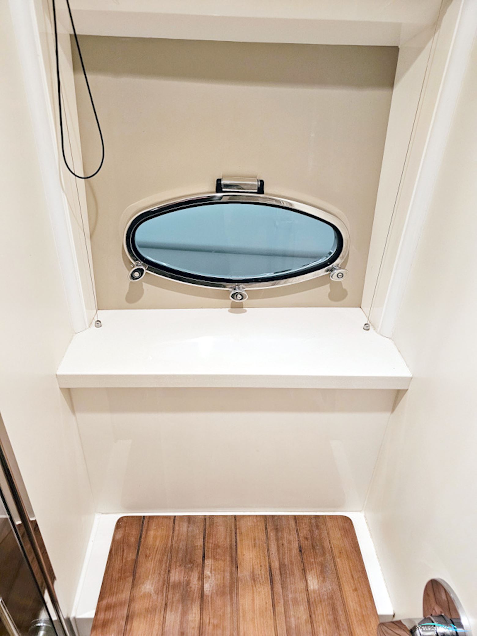 Princess V42 Volvo Penta D6-370 Joystick control