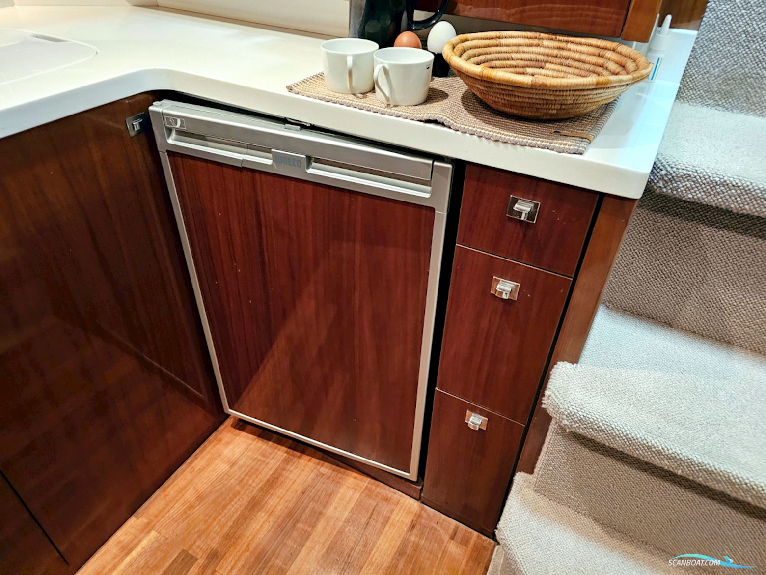 Princess V42 Volvo Penta D6-370 Joystick Control