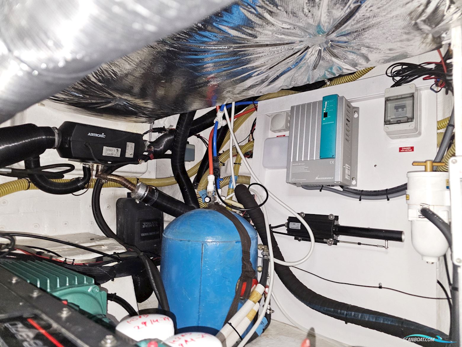 Princess V42 Volvo Penta D6-370 Joystick Control