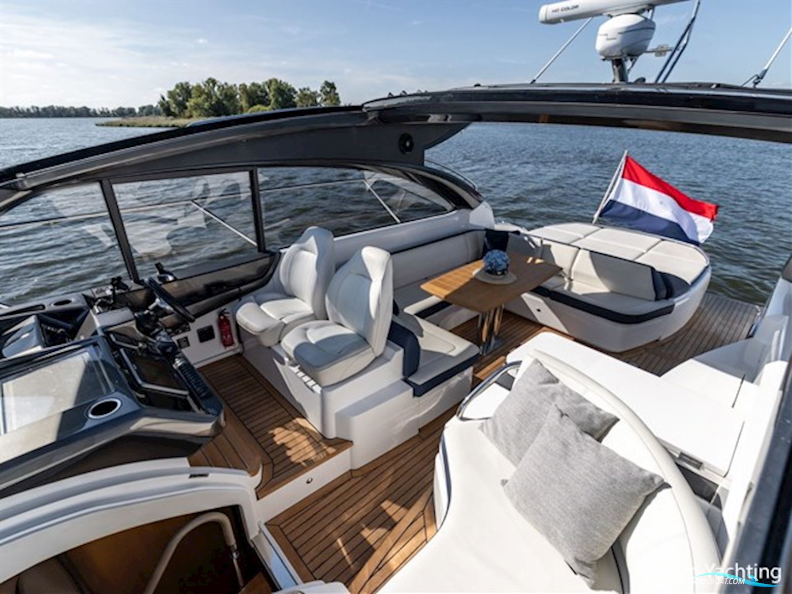 Princess V48
