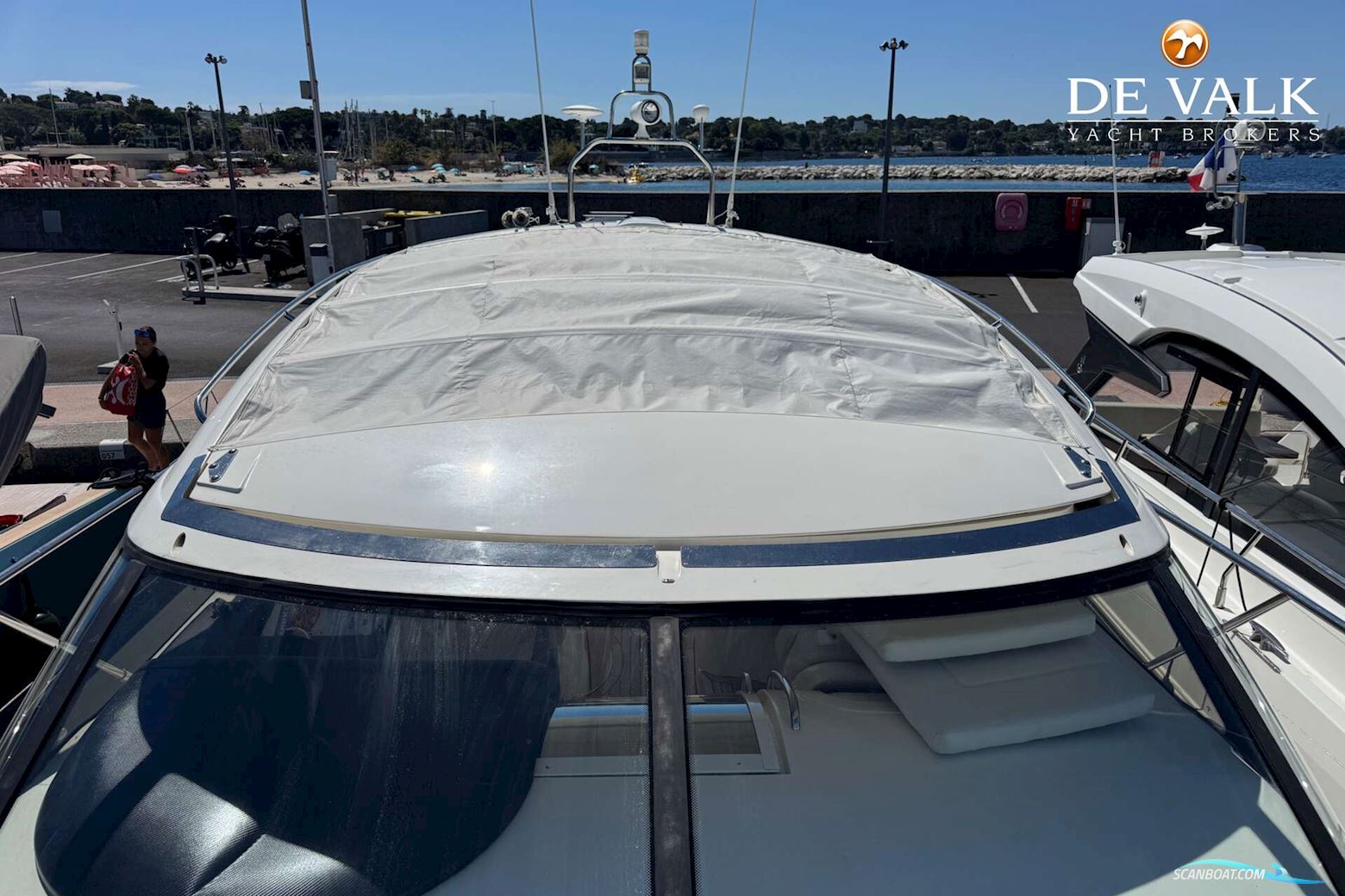PRINCESS V48