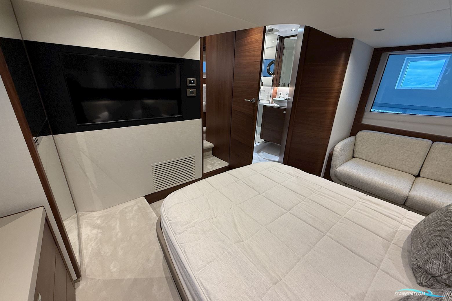 PRINCESS V50 Open