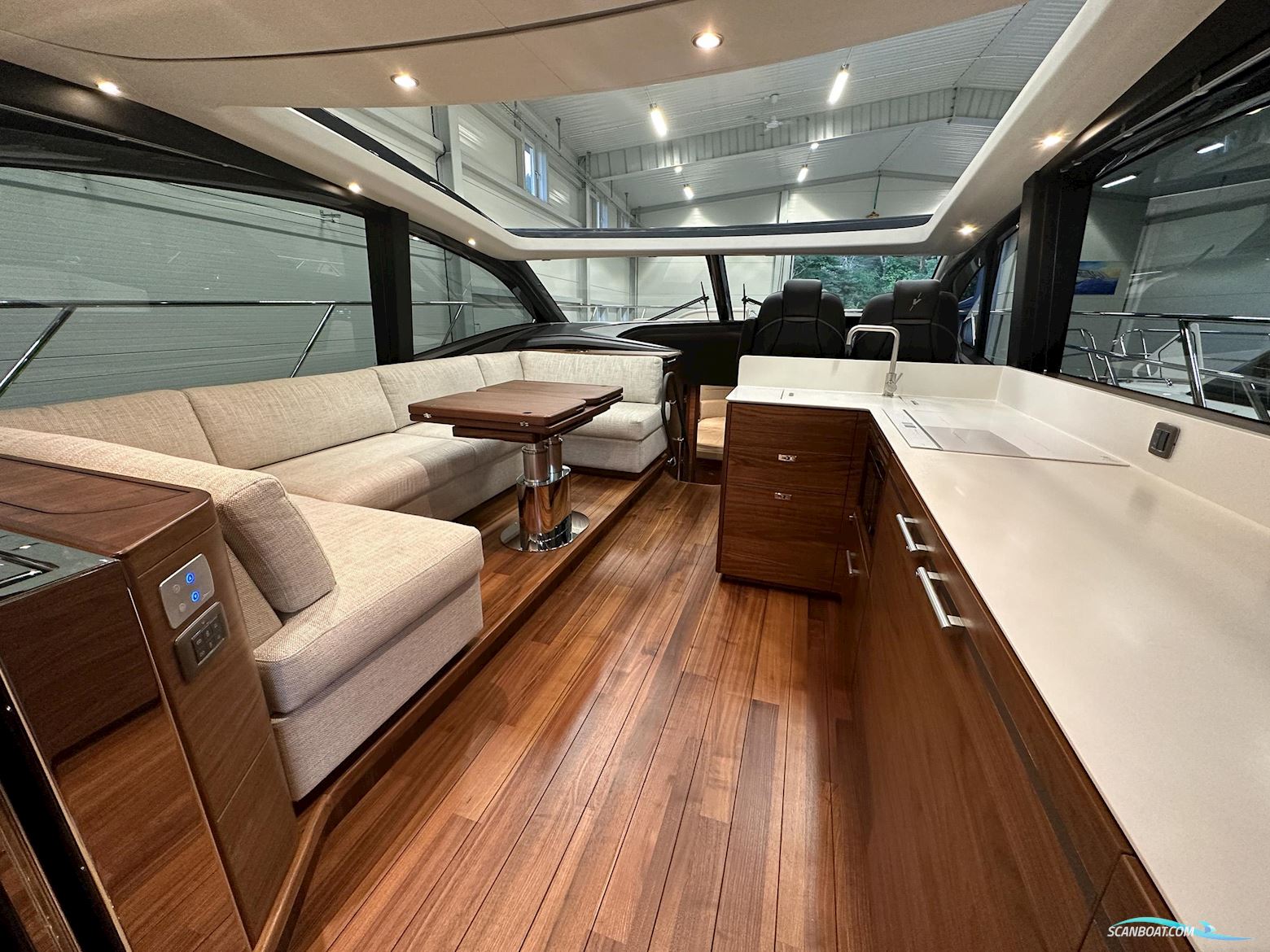 PRINCESS V55