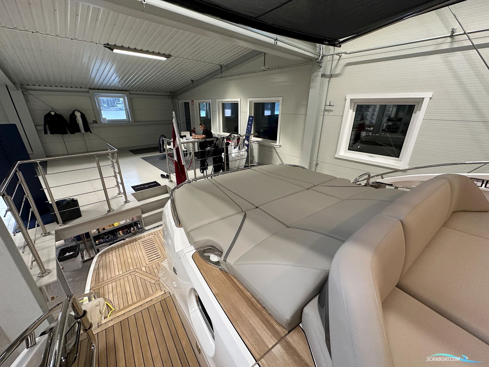 PRINCESS V55
