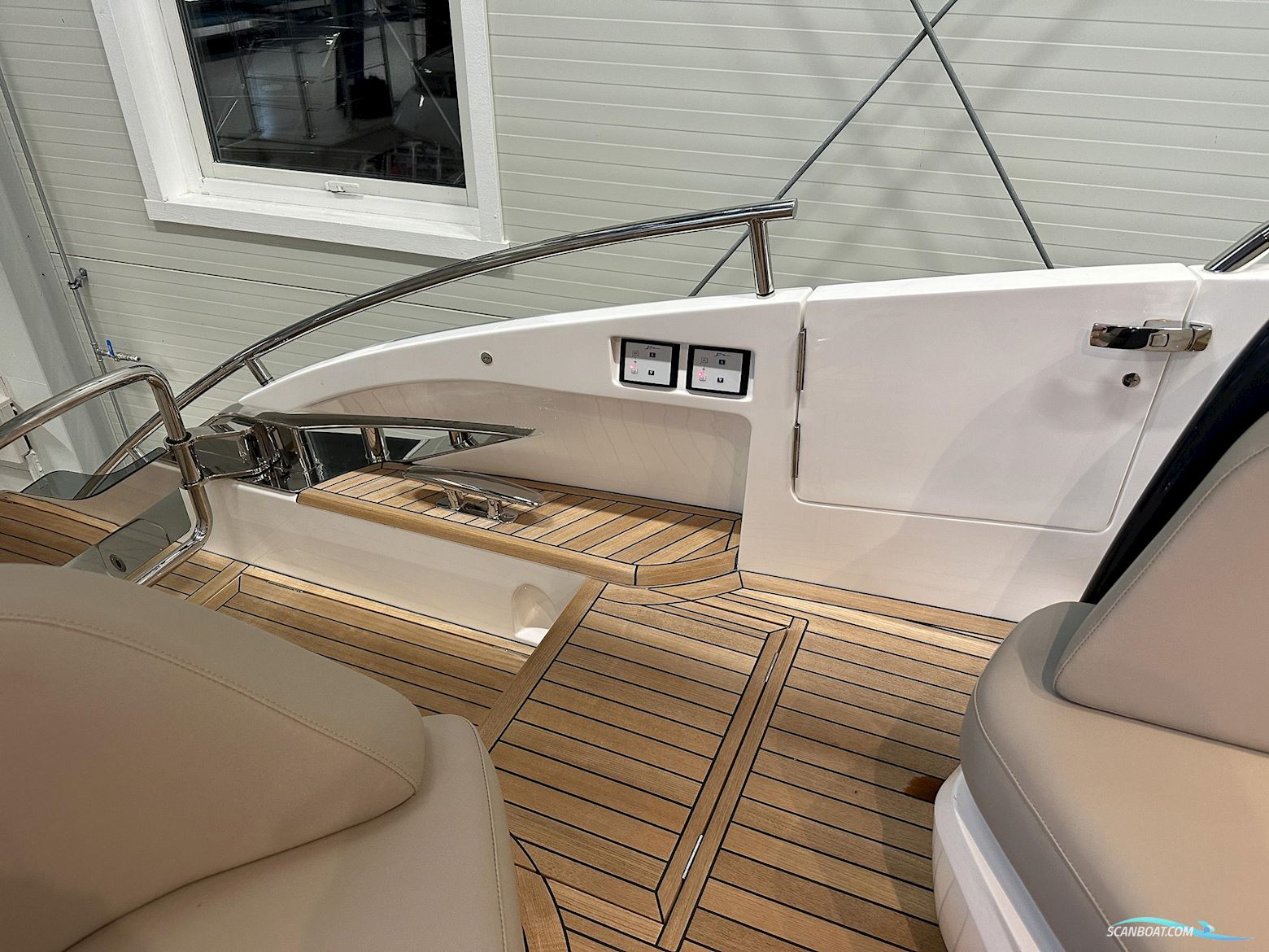 PRINCESS V55