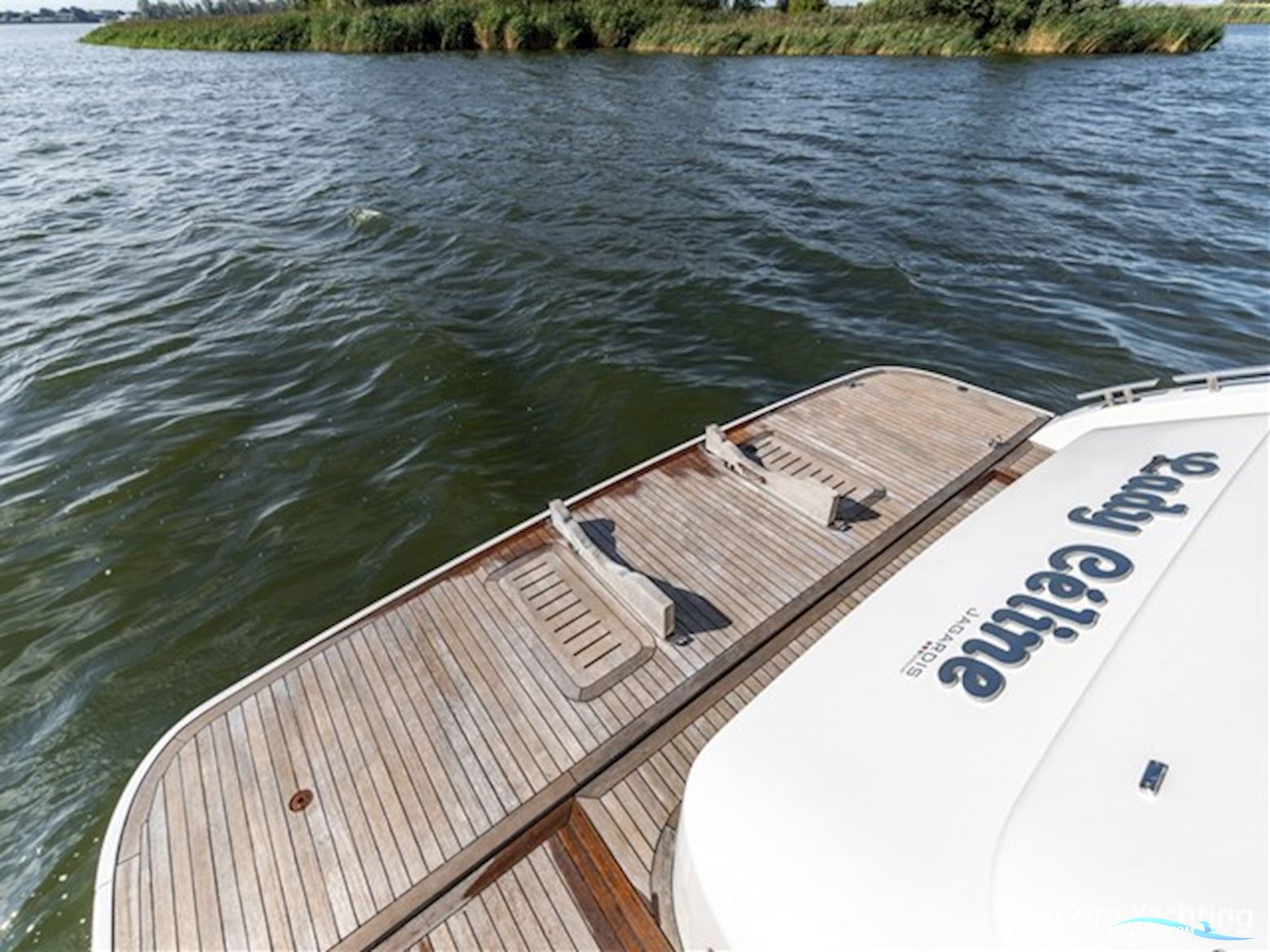 Princess V62