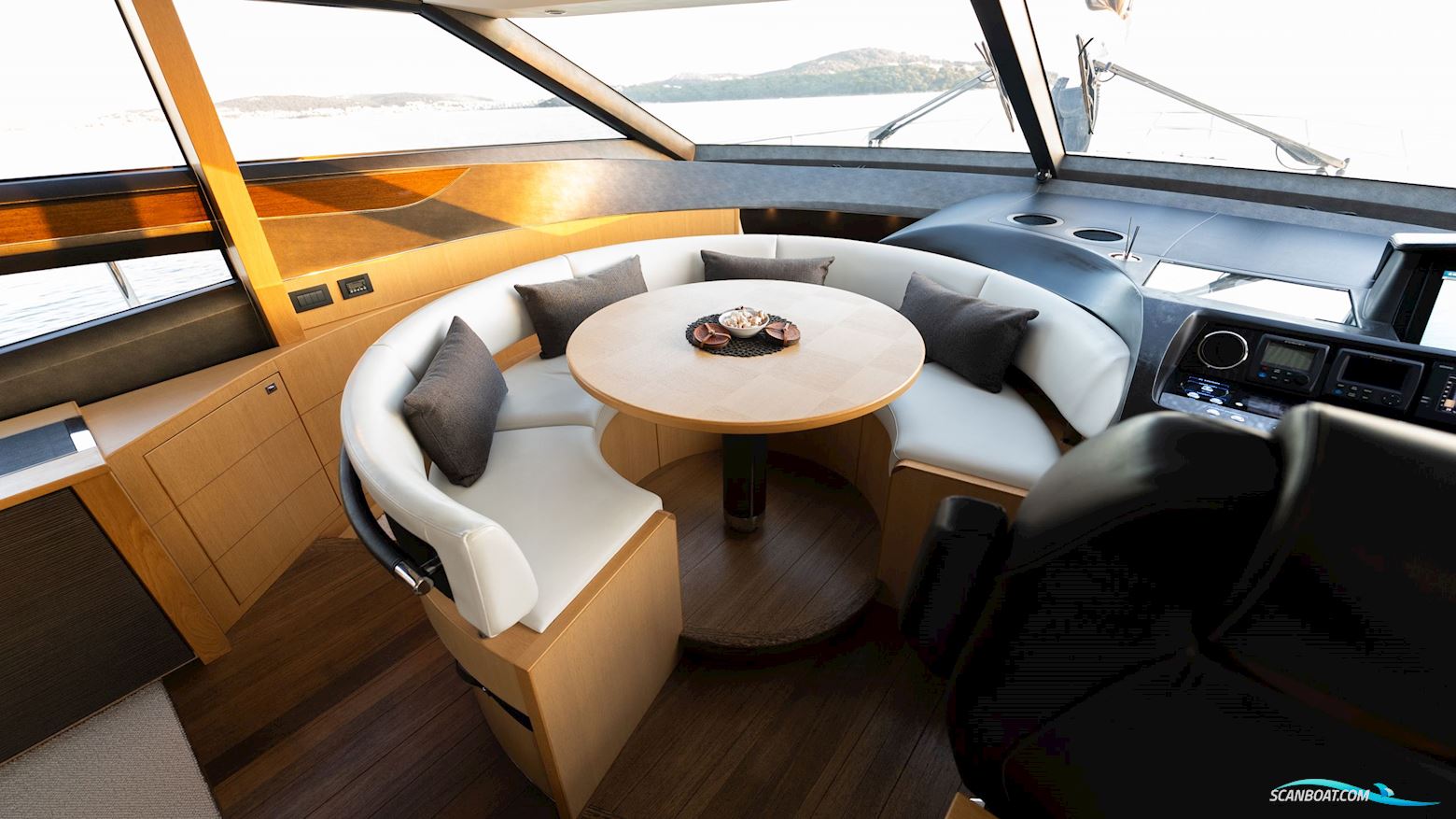 Princess V72