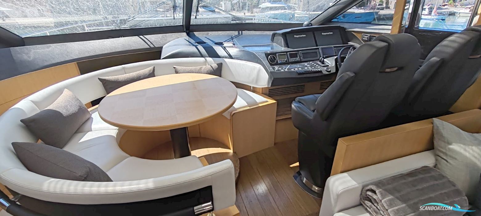 PRINCESS V72