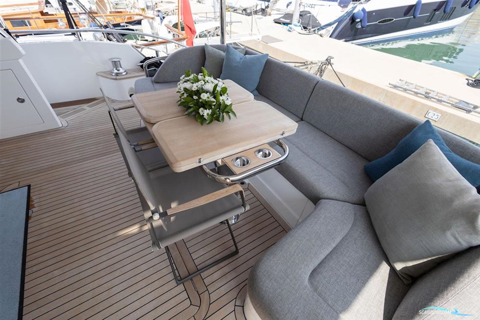 Princess Y72 Motor Yacht