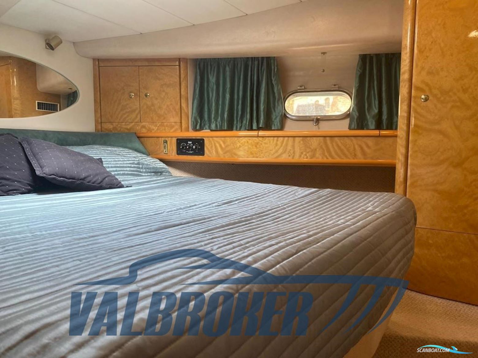 Princess Yachts 470 Fly