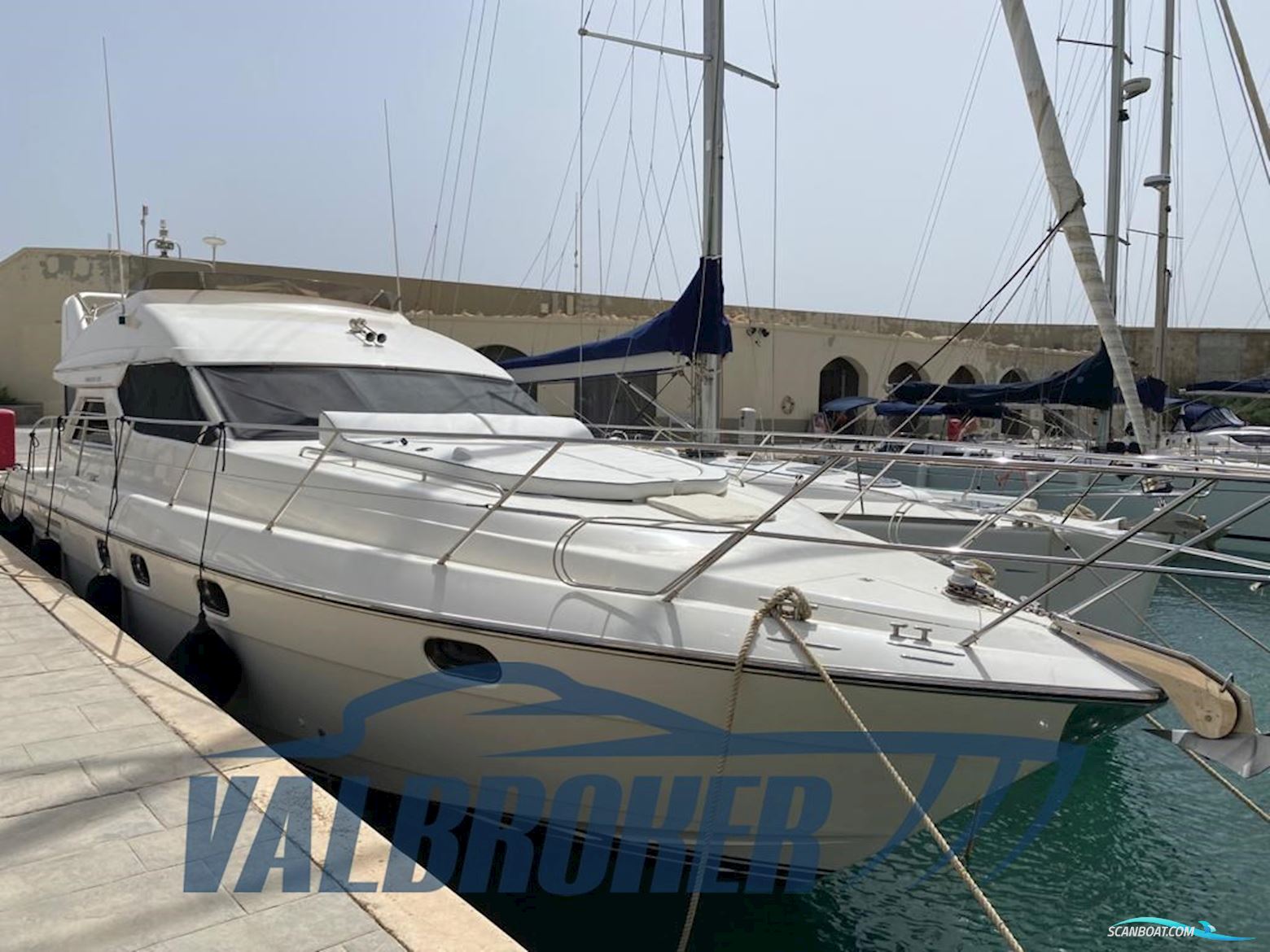 Princess Yachts 470 Fly